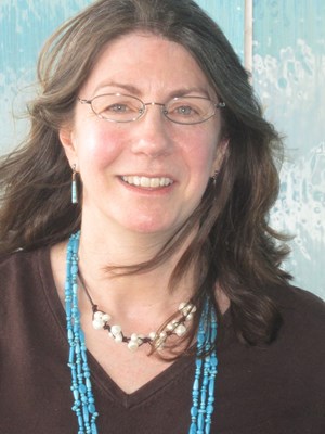 Author_Photo_Leslie_Schultz_STILL_LIFE_WITH_POPPIES--ELEGIES